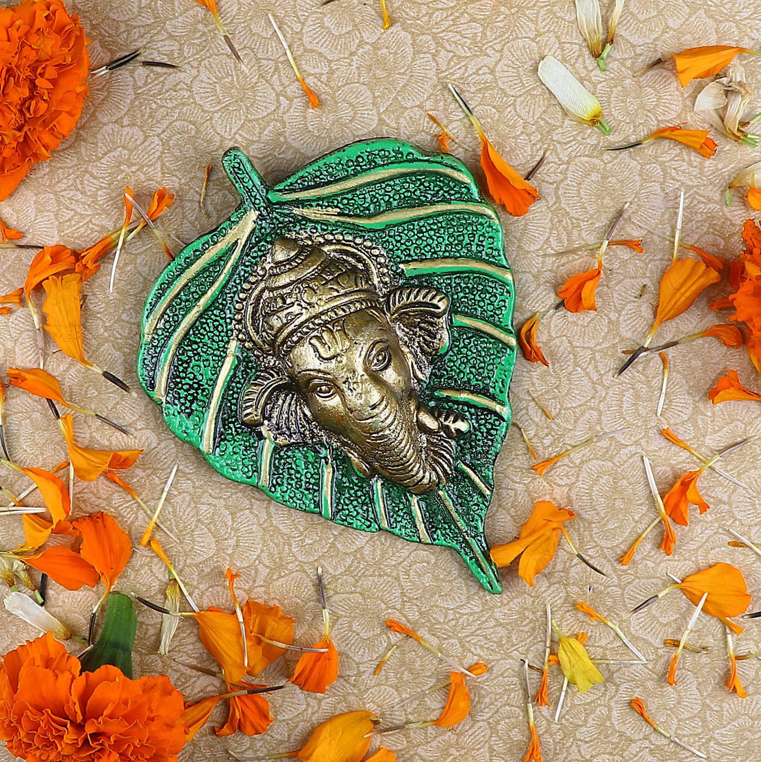 1 Pc Lord Ganesh Face on Leaf Patta Wall Hanging - Green