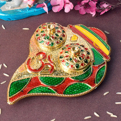 Spiral serenity Shankh-inspired kumkum container designed for traditional rituals and pooja ceremonies.
India’s Largest Pooja Accessories Brand – www.satvikstore.in 