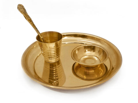 Special Gopal ji Bhog Pooja Thali 12.7cm (5 Inch) is a meticulously crafted offering plate designed for presenting prasad to Lord Krishna. Perfect for small rituals, it adds devotion and purity to your spiritual practices – India’s Largest Pooja Accessories Brand – www.satvikstore.in